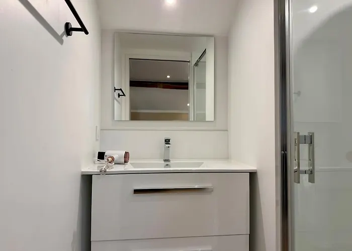 Apartamento Rénové Et Lumineux, Calme, Wifi Débit *